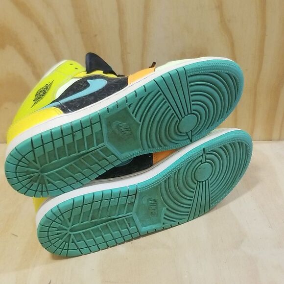 Nike Air Jordan 1 Mid SE “Aurora Green” Or “Clover” Wmn's sz 9, Mens/Boy's sz 7 - Picture 7 of 7